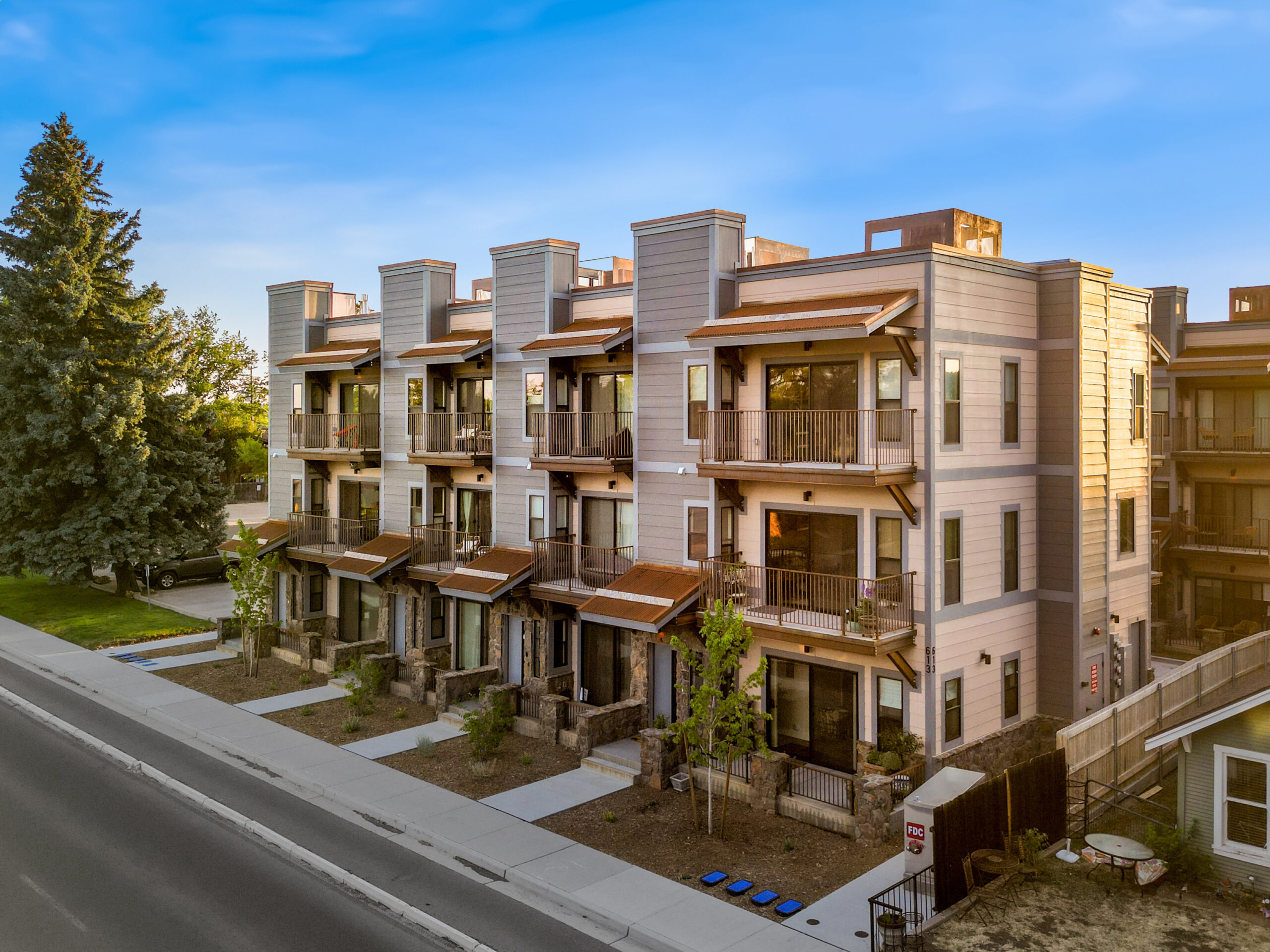 Flagstaff Beaver Street Condos Portfolio Straightline Builders, Inc.